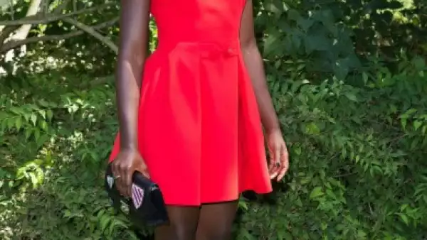 Lupita Nyongo en el desfile más reciente de Alta Costura de Christian Dior.