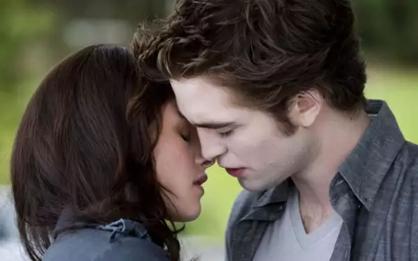 Los actores tienen una relación sentimental pero en la cinta Crepúsculo.
