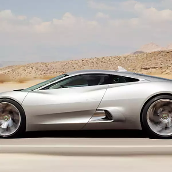 Aproximadamente el 50% de los materiales utilizados en el vehículo son reciclados.