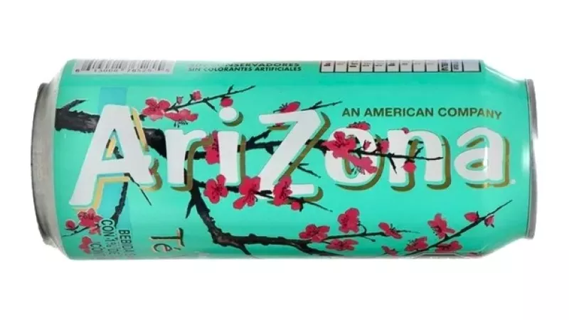 "Odio la idea de pensarlo": precio del té Arizona aguantó todas las crisis, pero no una política de Trump