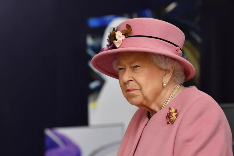 Reina Isabel II 