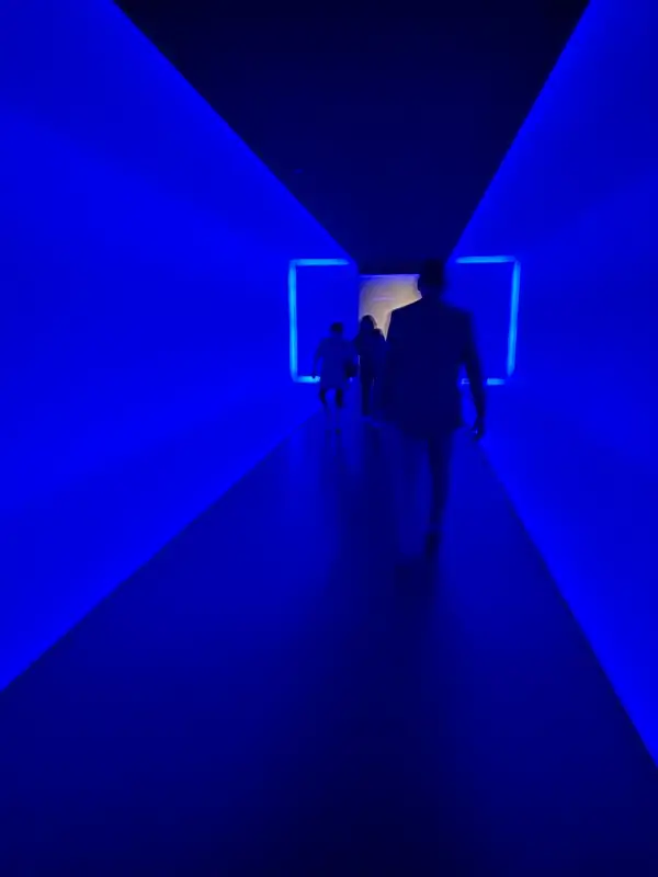 Túnel de James Turrell: cuando la luz se convierte en materia