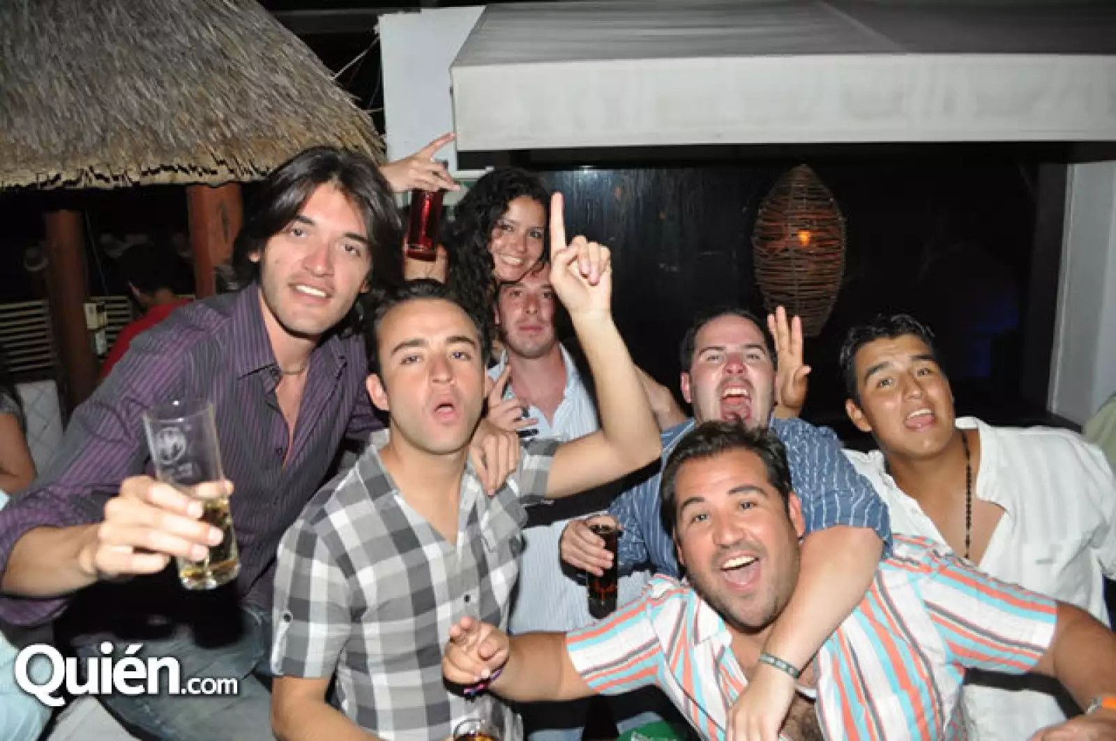 Mateo Nossa,Juan Fernando López,Mau Chávez,Geno Pérez Gil,Daniel García,Raquel Martínez Campos y Javier Guzmán