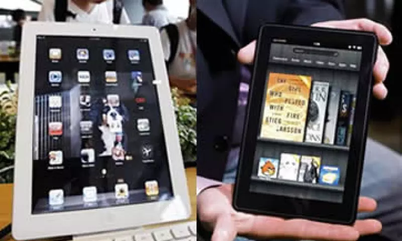 Apple ha logrado enormes ganancias con la venta de su iPad, mientras Amazon sabe que perderá dinero con la Kindle Fire. (Foto: Especial)