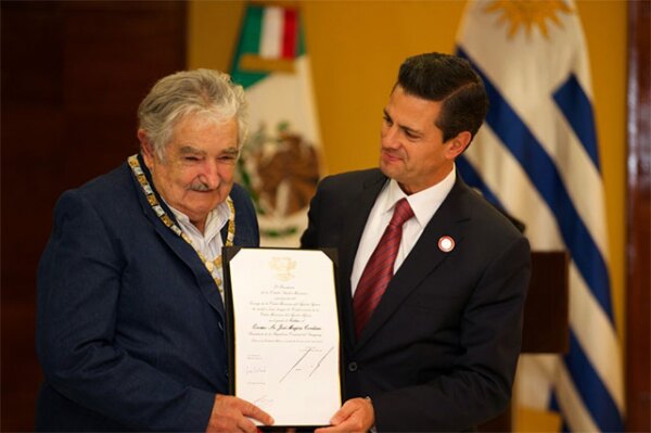 aguilaazteca_0.jpg