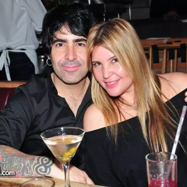 Alex González,Adriana Amutio