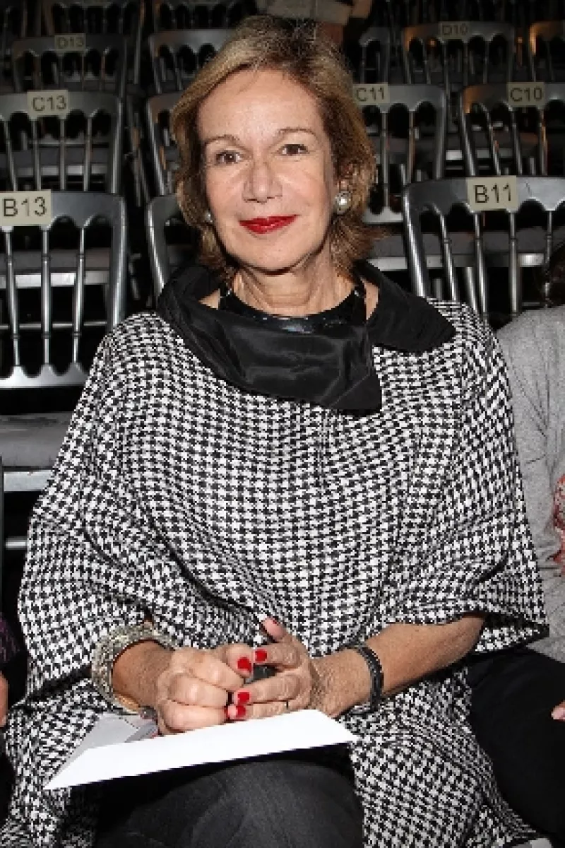 La periodista y escritora habló también de Televisa asegurando que le parecía muy triste que la televisora tuvieran a la peruana como `vocera´.