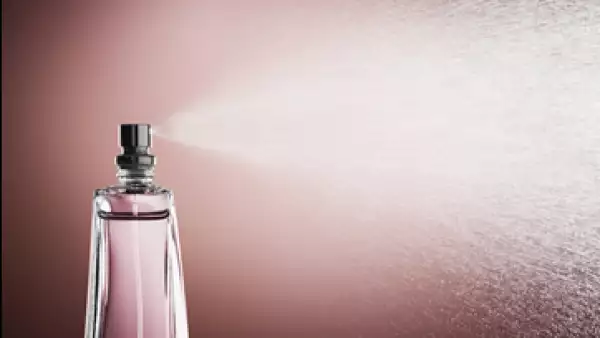 Con la aplicación de aromas en establecimientos se ha observado una mejora de 40% en el humor de los compradores, según The Sense of Smell Institute. (Foto: Getty Images)