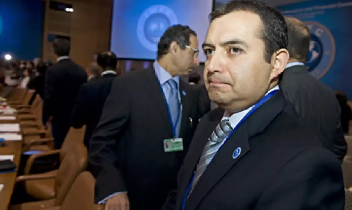 El jueves, Ernesto Cordero acusó irresponsabilidad de algunos países que aplicaron políticas erróneas. (Foto: AP)