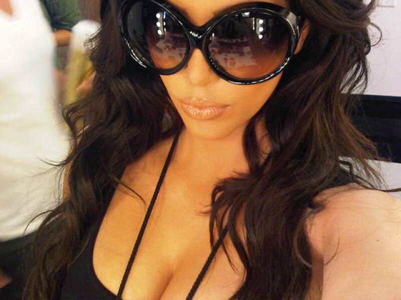 Kim Kardashian mostró parte de sus atributos.