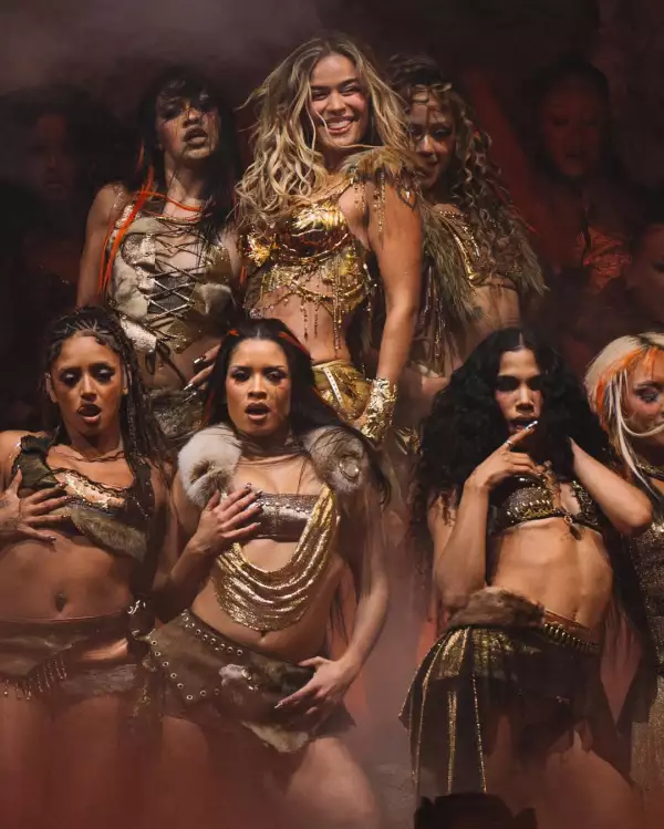 Karol G Coachella .jpg