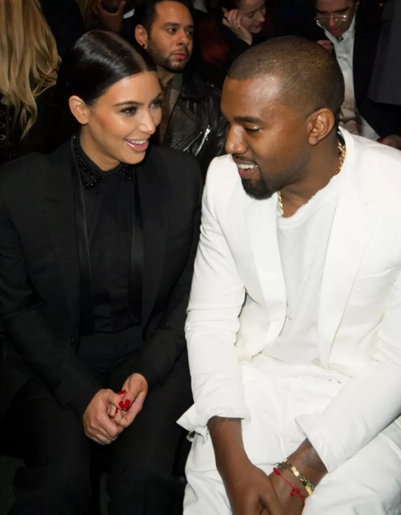 Una enfermera del hospital Cedars Sinaí filtró el nombre de la bebé, información que se había mantenido hasta ahora como todo un misterio.