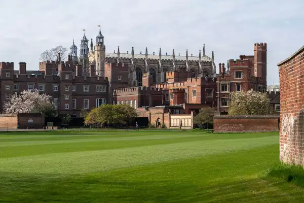 Seasonal Weather, Warm Sunshine, Eton, Windsor, Berkshire, UK - 14 Apr 2022