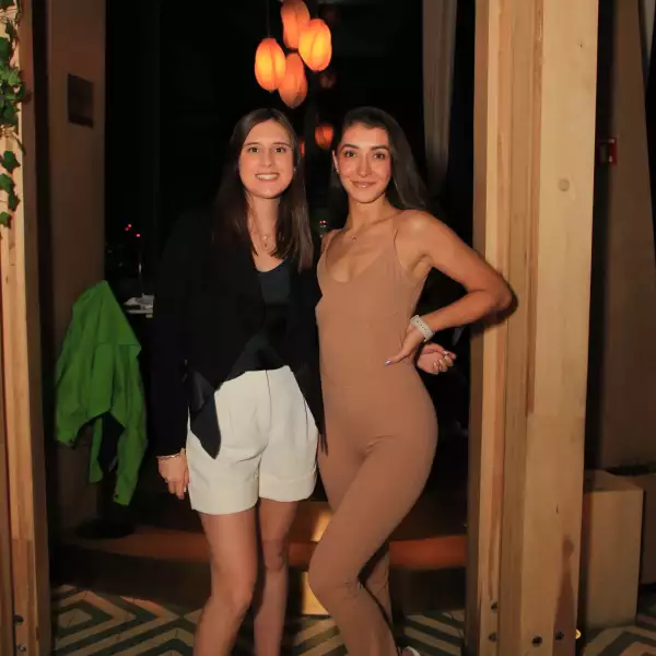 Amparo Velasco y Pamela Girault 