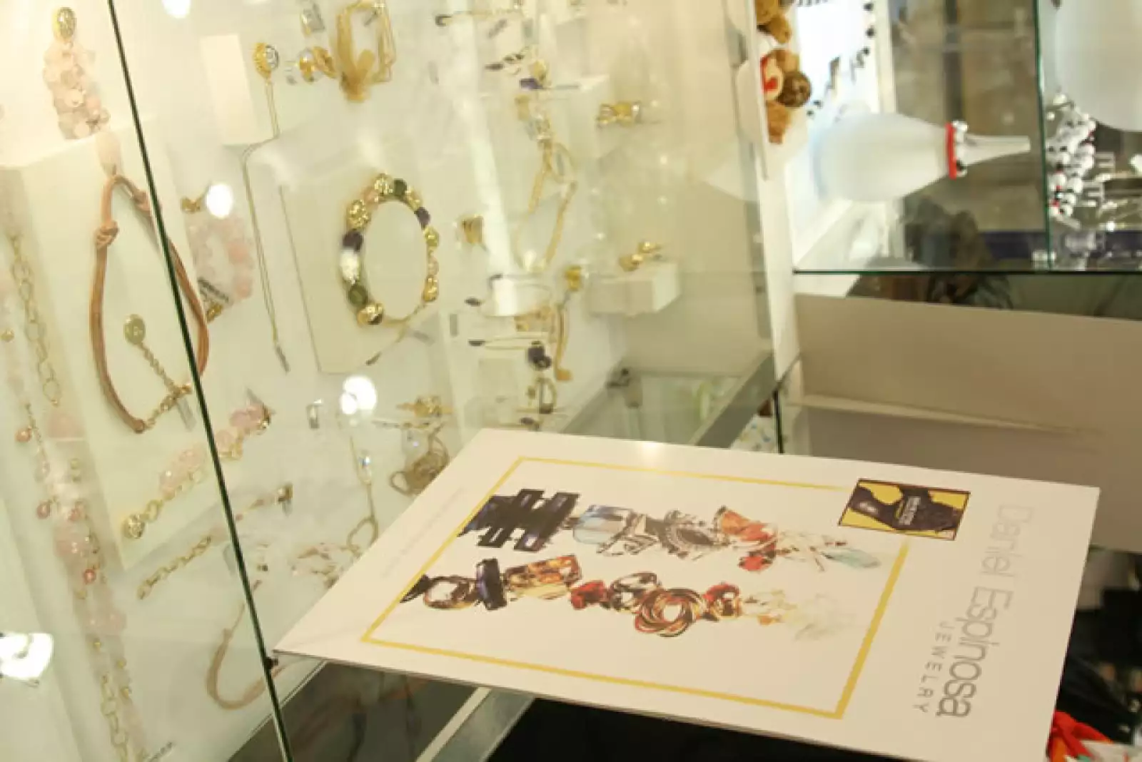 Daniel Espinosa presenta su nueva linea en plata