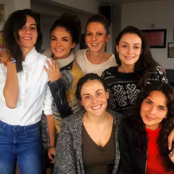 Zuria Vega y su squad