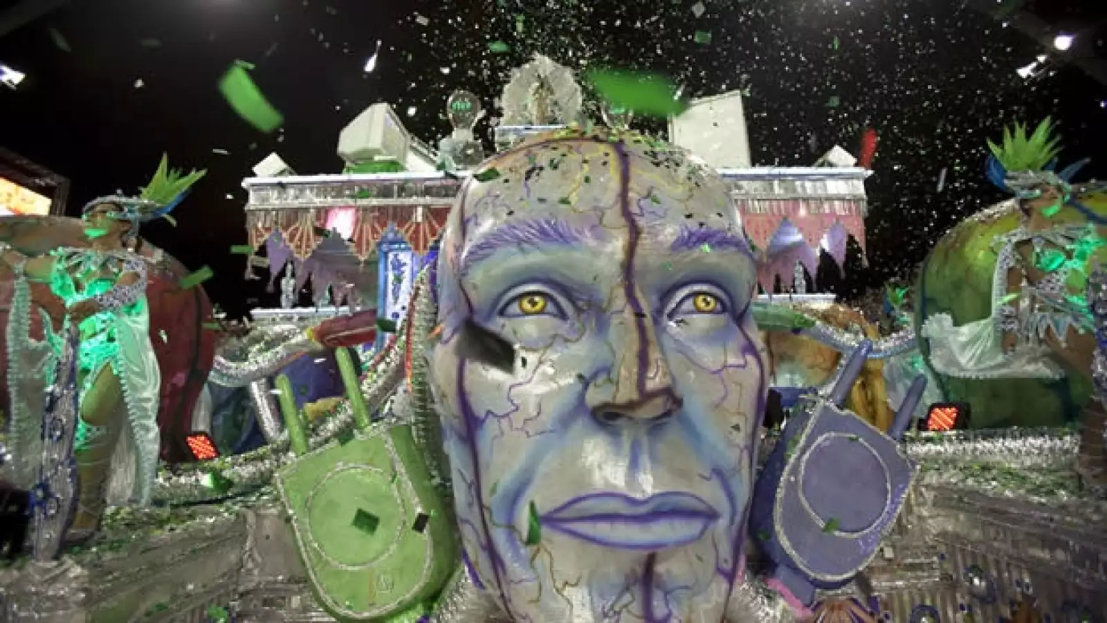 carro elegorico del carnaval de brasil