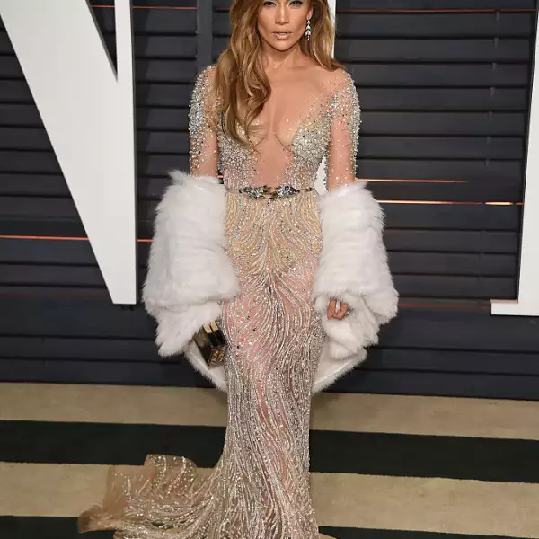2015 Vanity Fair Oscar Party Hosted By Graydon Carter - Arrivals