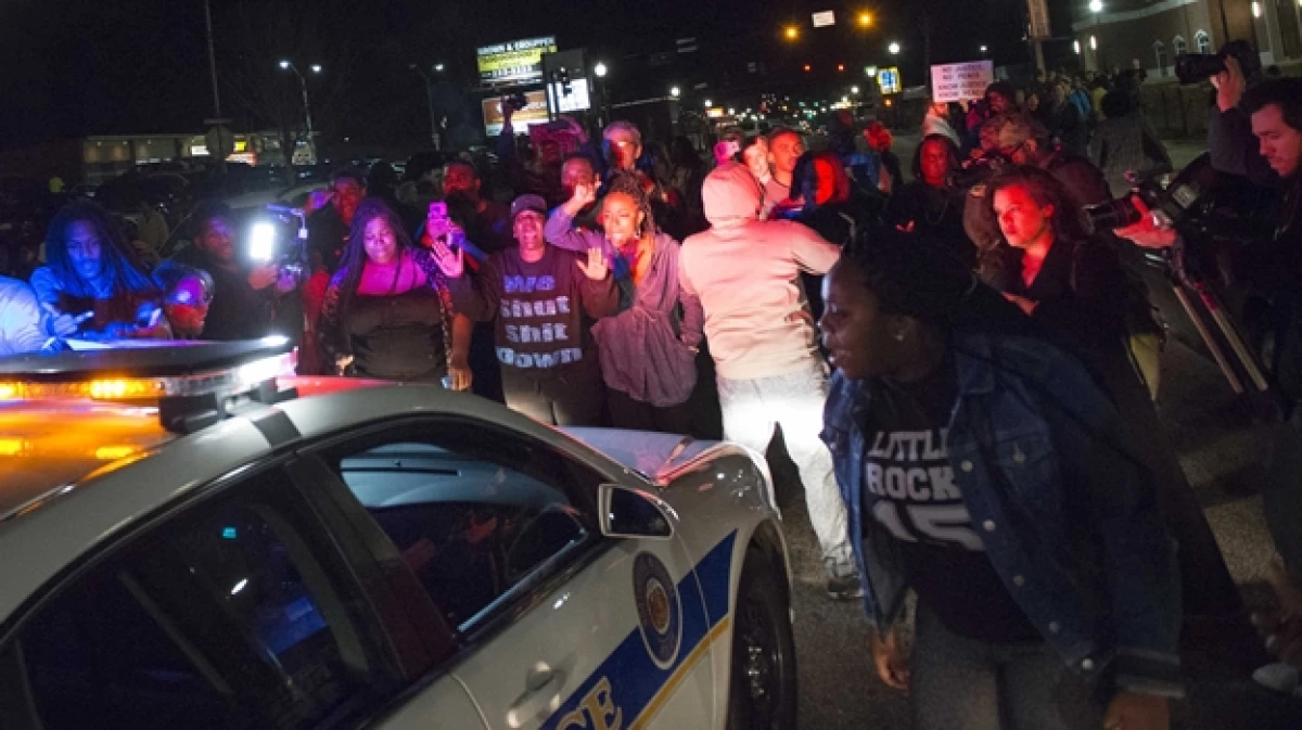 protestas Ferguson policías