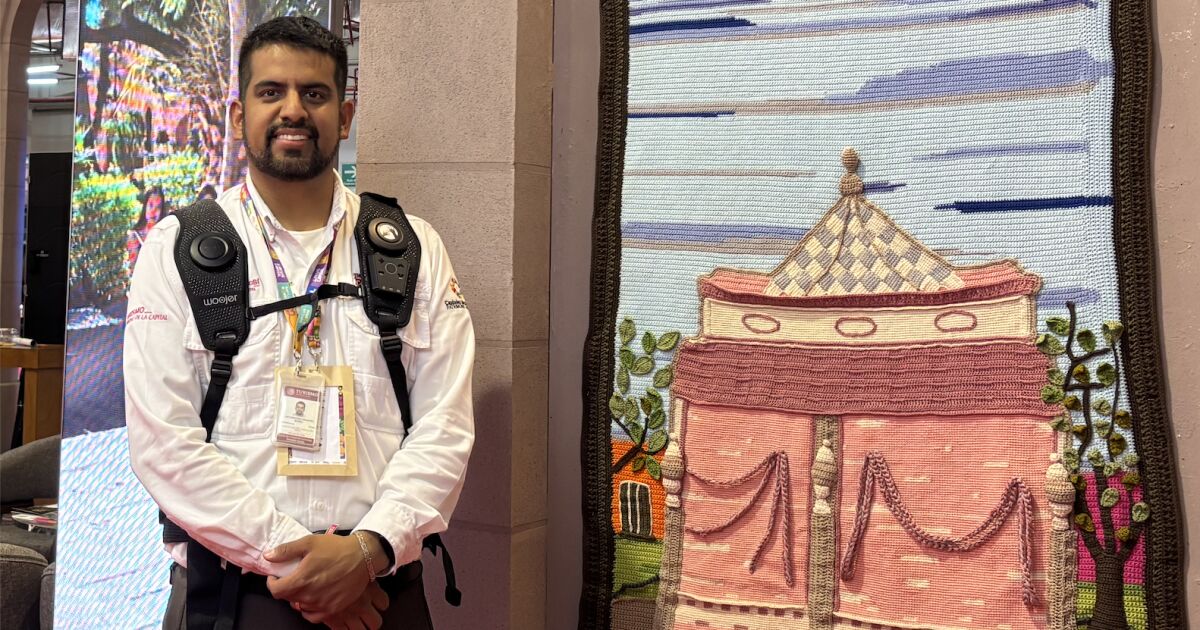 Sağır turist rehberi olmak için engelleri aşan Potosí'li genç Luis Fernando'nun ilham verici hikayesi
