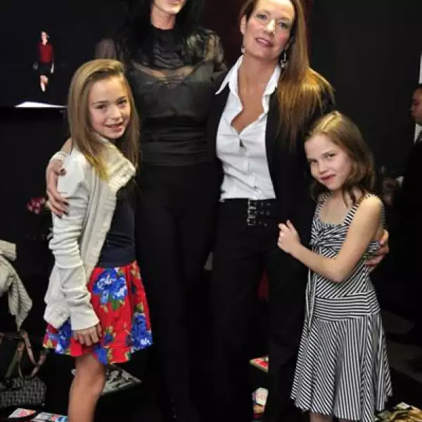 Aniela González,Anda Petrescu,Tisha del Valle y Katerina Fenton