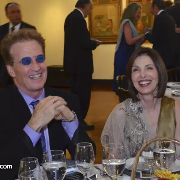 Emannuel y Nina Menoccal