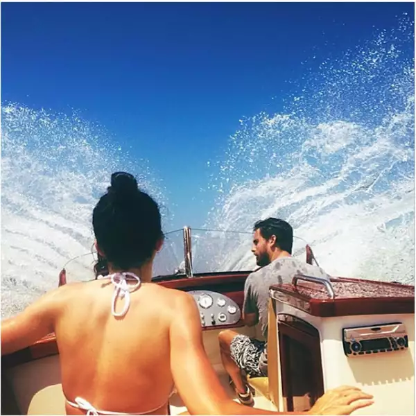 Kendall Jenner compartió su paseo en lancha.