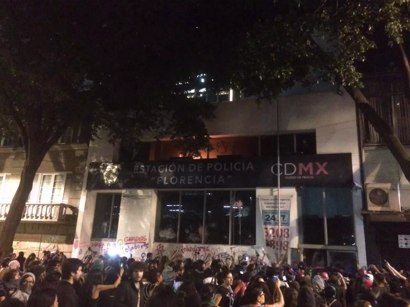 Destrozos en el Metrobús 7