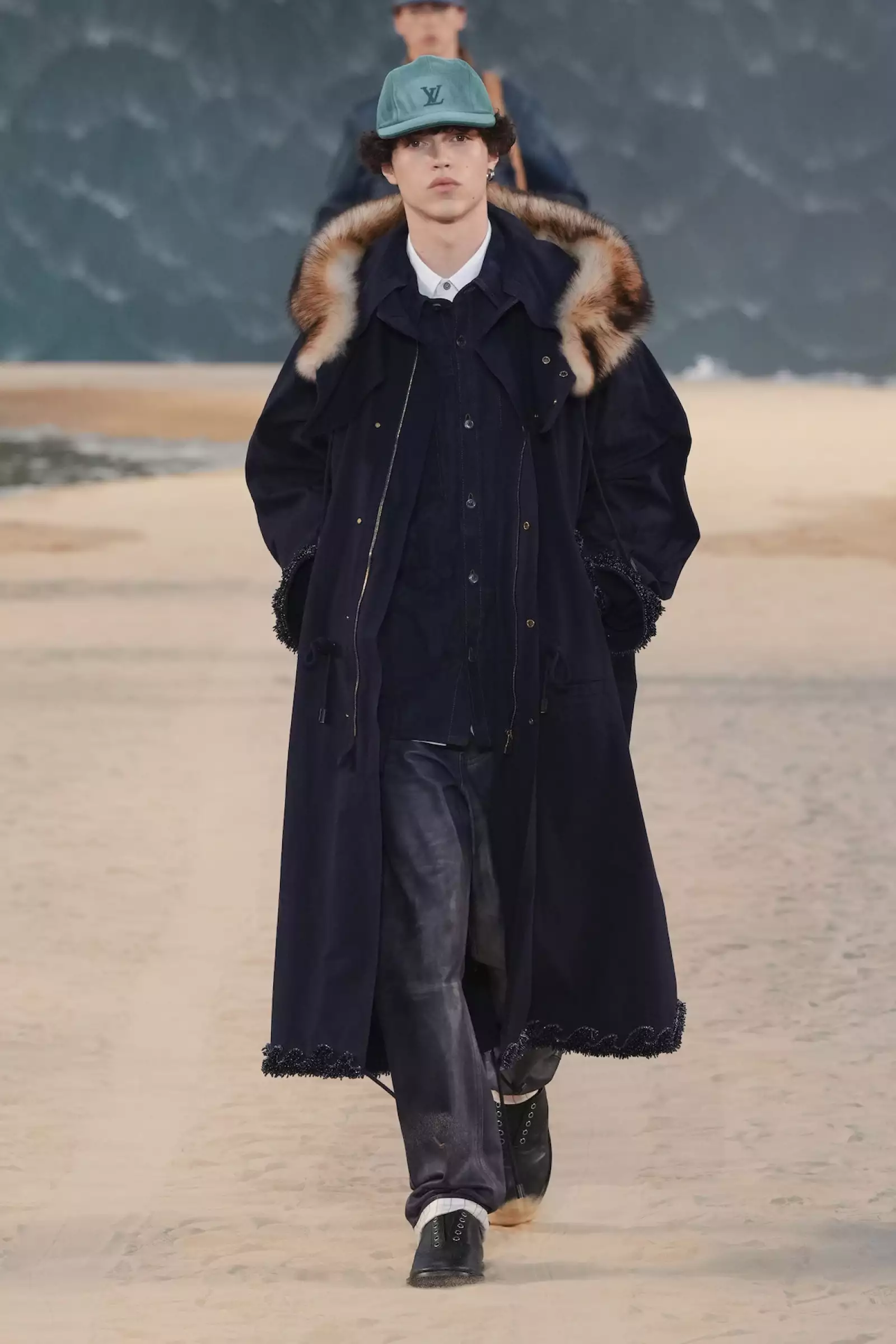 Vuitton m S27 016.jpg