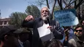 Eduardo López Betancourt en la UNAM al ser depuesto