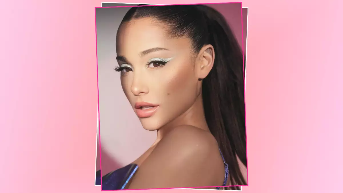 Ariana Grande lidera la lista de los 10 famosos en los que la gente más se inspira a la hora de tatuarse.