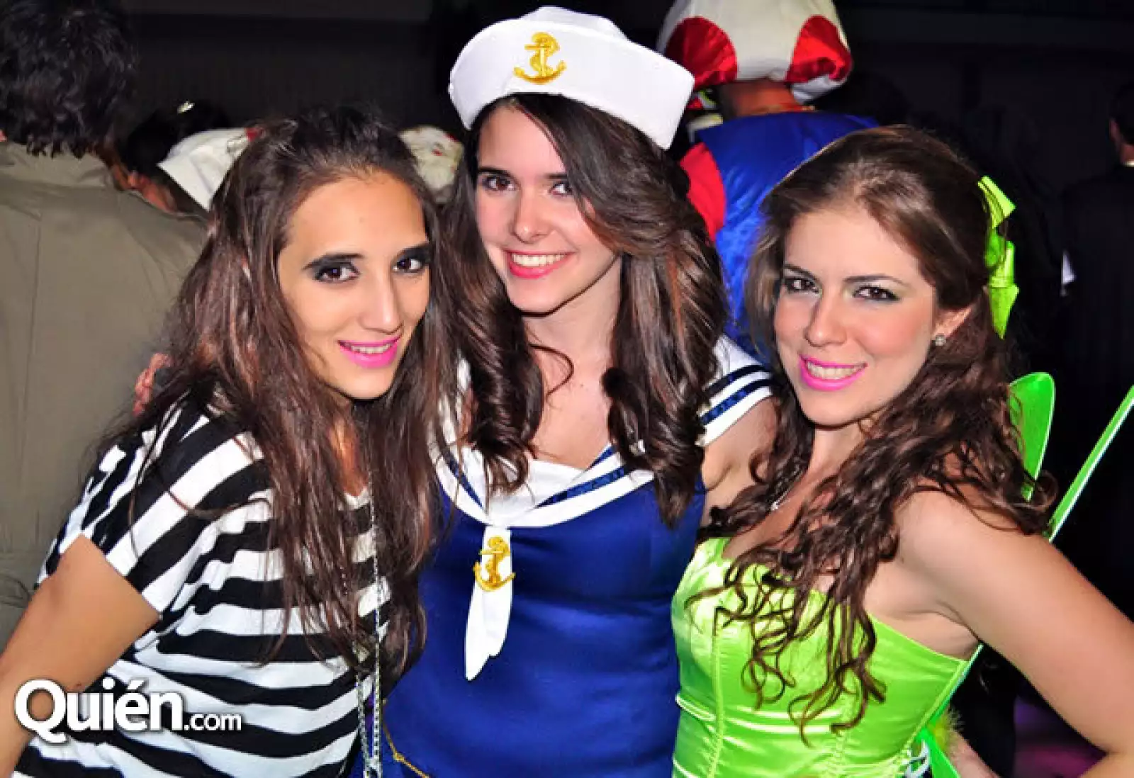 Renne Ruiz,Melissa Aladro y Alexia Hernández