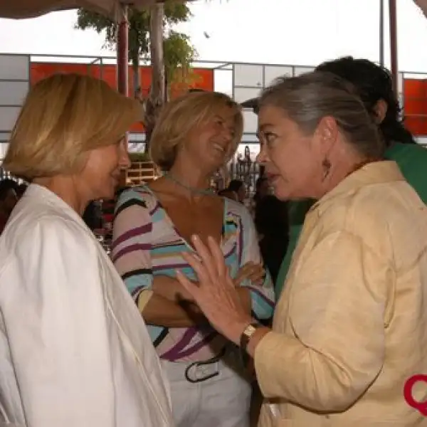 Guadalupe Ramos Cárdenas, Lourdes Creel, Sloane