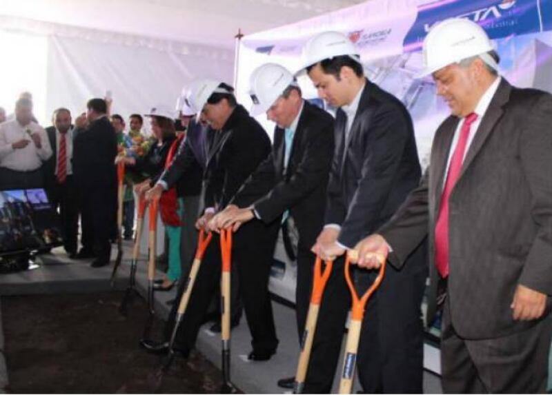 Colocan primera piedra del nuevo Parque Industrial de Vesta en Tlaxcala