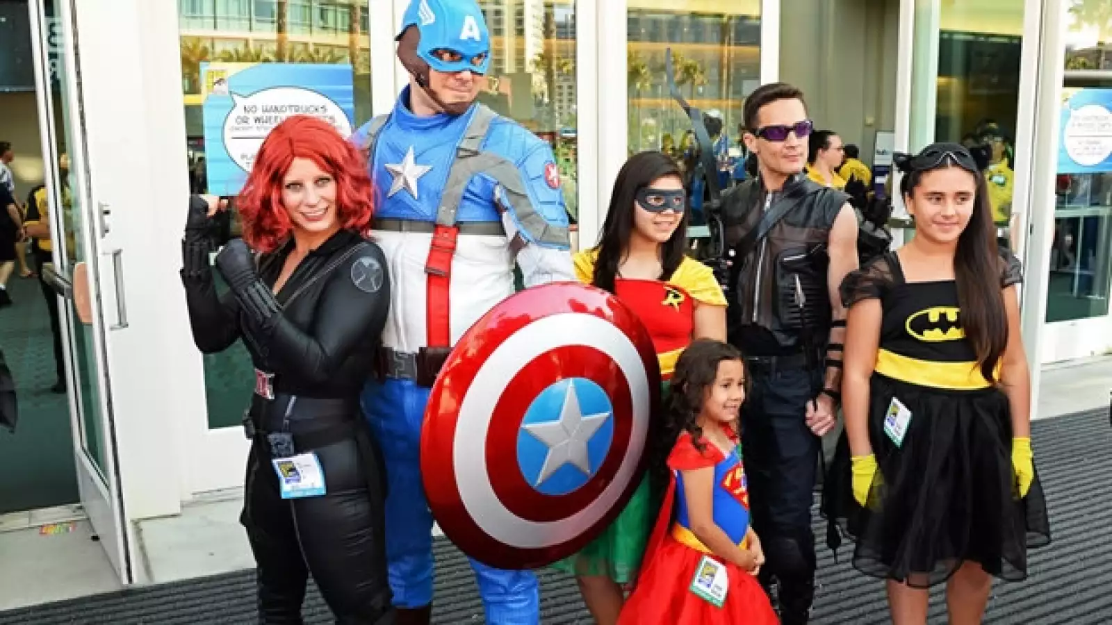 comic con, entretenimiento, heroes, comics, familia