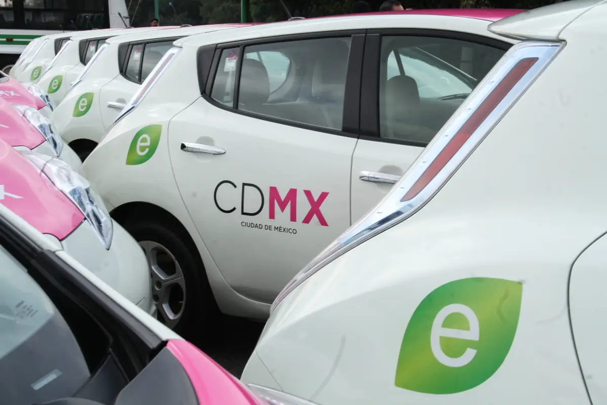 Taxi_electrico-1.jpg