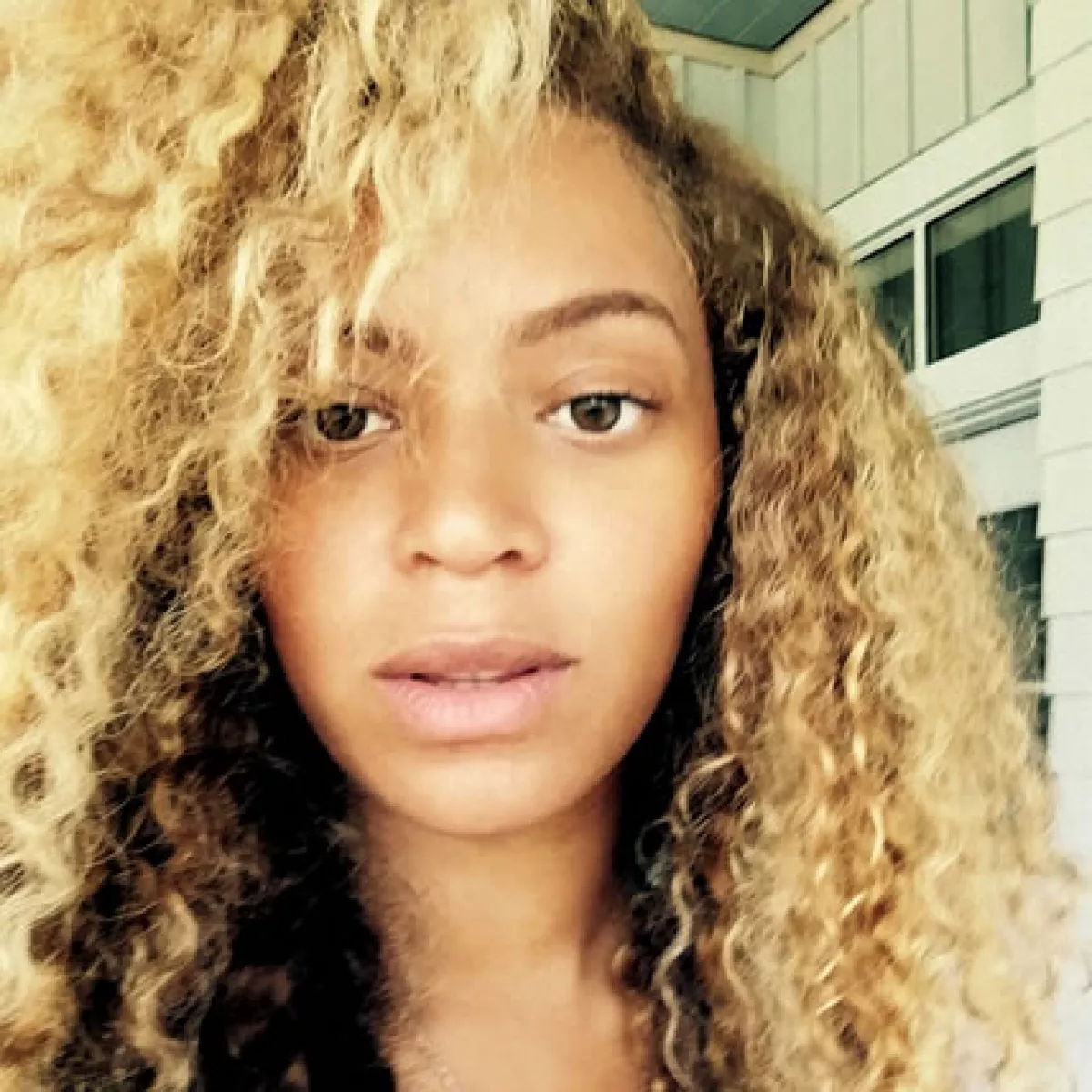 BEYONCÉ.