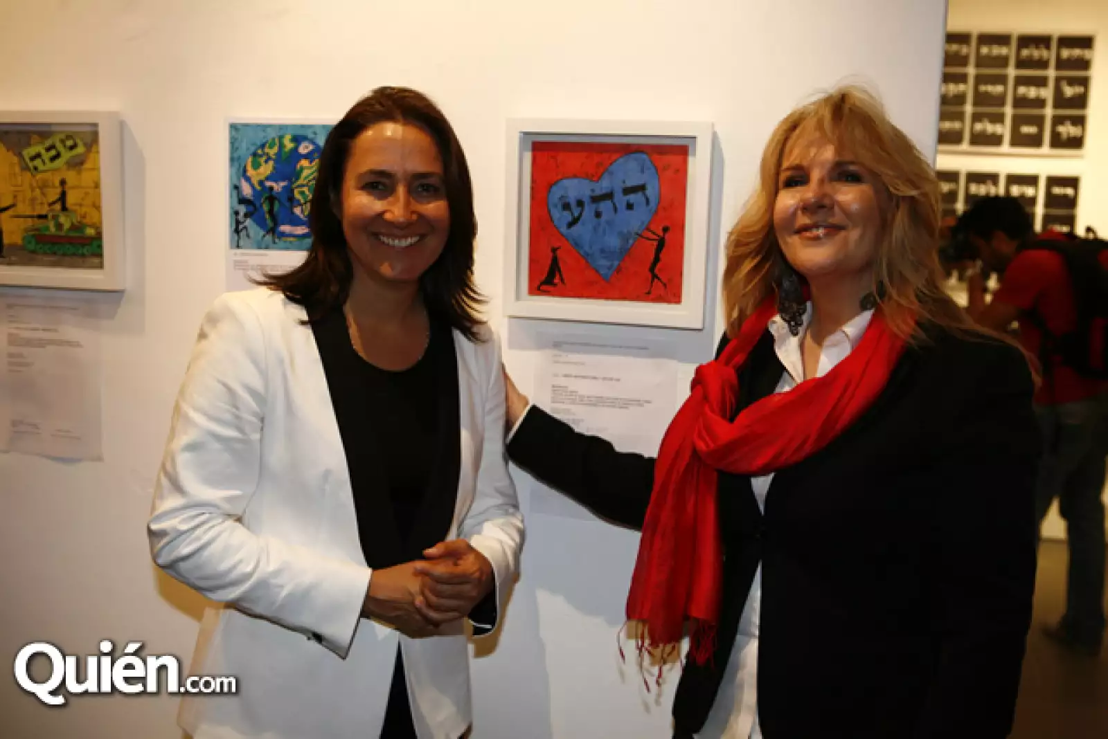 Gabriela Saavedra,Esther Misrachi