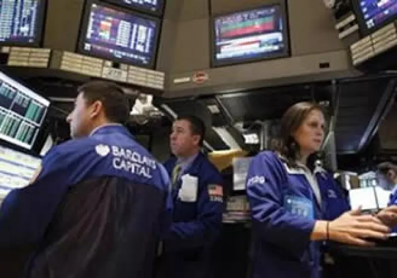 Las nuevas medidas de China también perjudicaron al mercado de valores.  (Foto: Reuters)