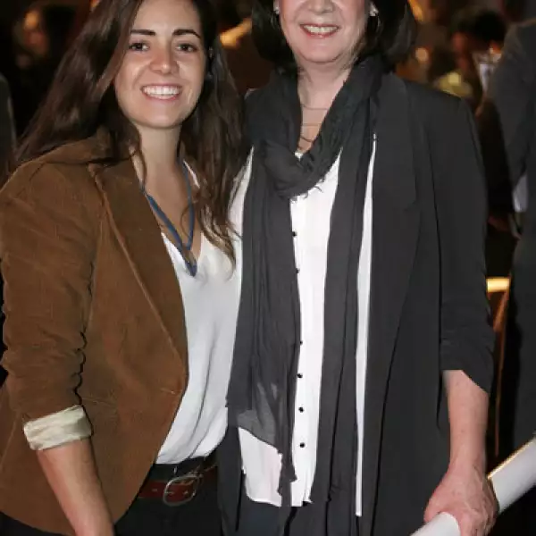 Mariana Usobiagam, Alicia Arrangoiz