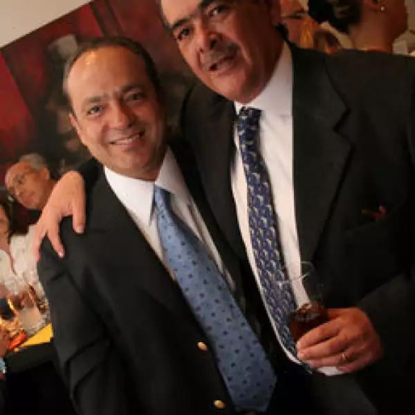 Humberto Cabazos, Xavier Olea