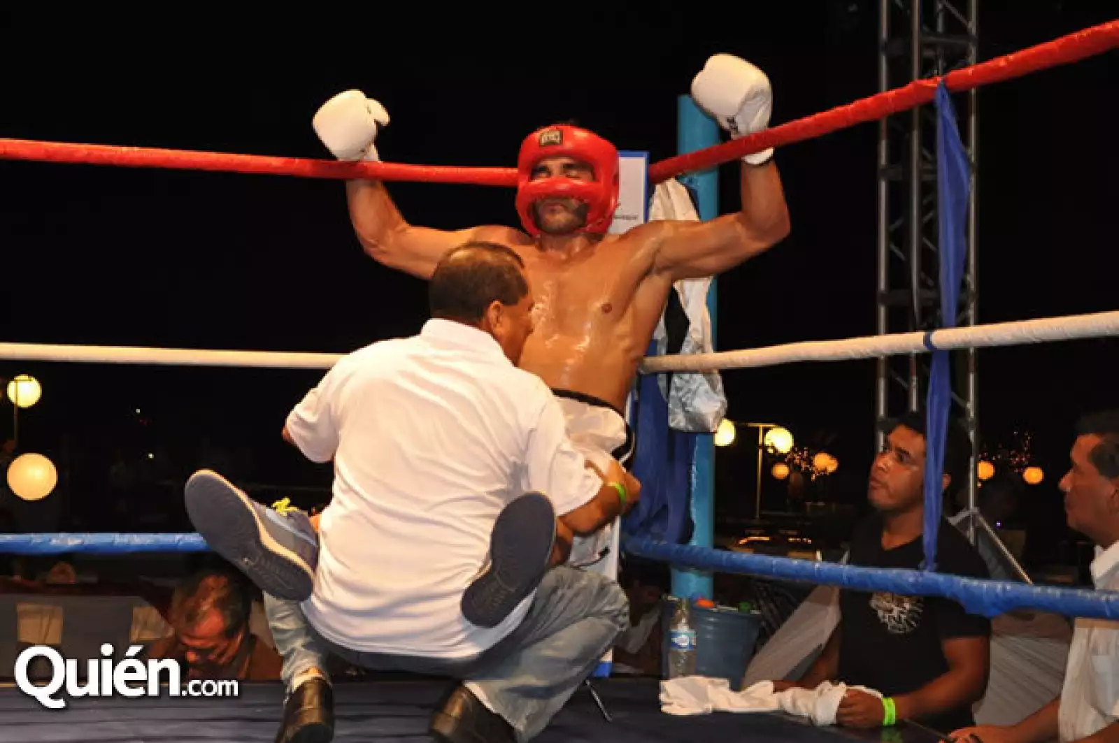 Pelea de box entre Gabriel Soto vs Marcus Ornellas y Miguel Torruco vs Antonio de la Vega