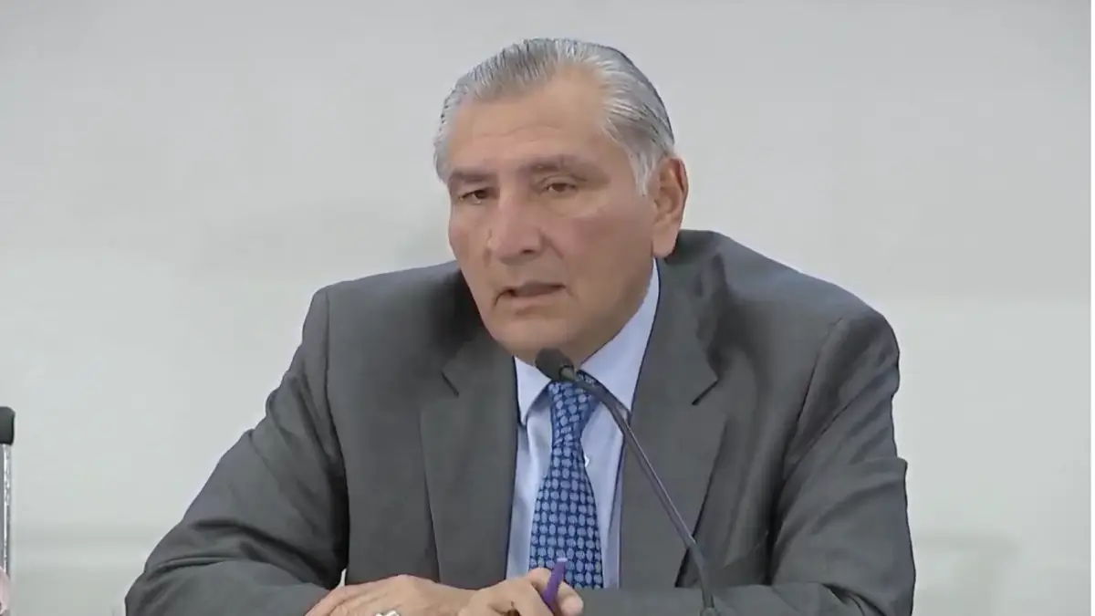 Adán Augusto López en el INE