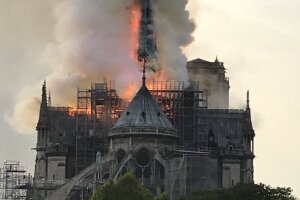 Incendio Notre Dame