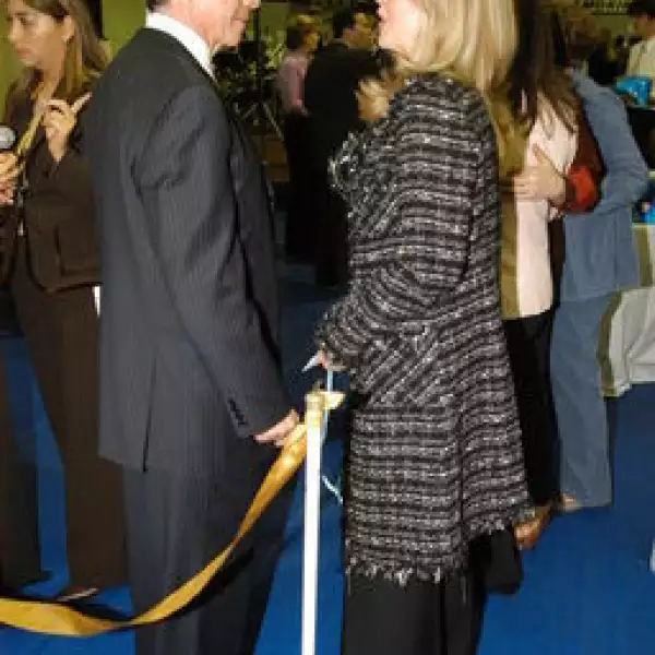 Darío Cortez, Edith González