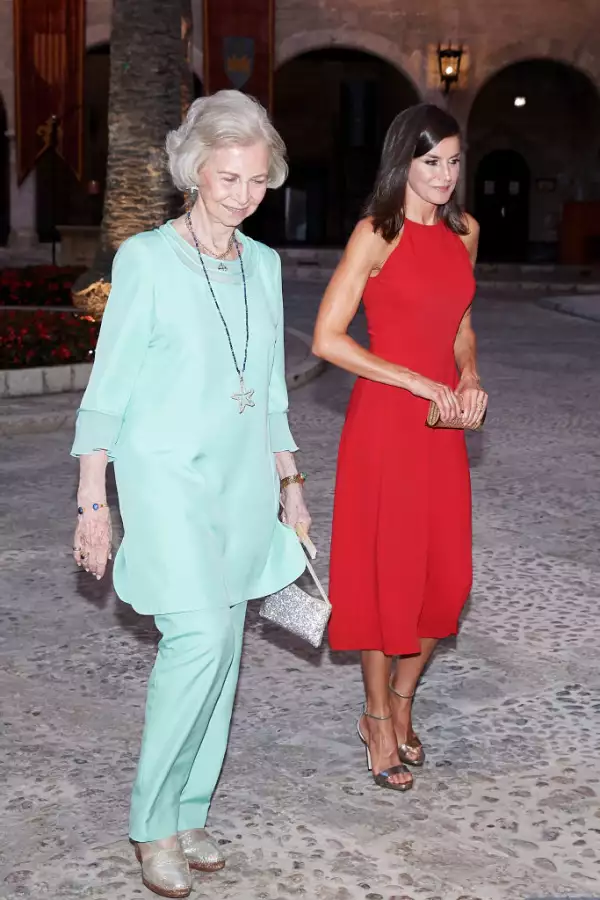 Doña Sofía y Letizia Ortiz