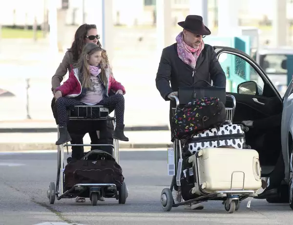 Telma Ortiz and Family Sighting In Oviedo - December 31, 2014