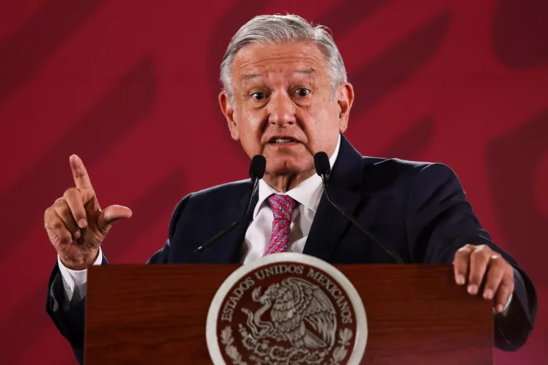 amlo-huacana-autodefensas.jpg