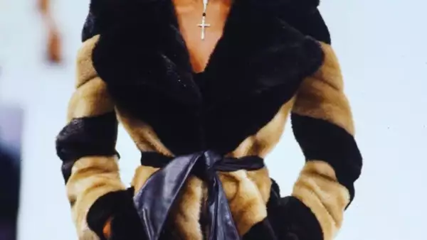 naomi en dolce & gabbana.jpg