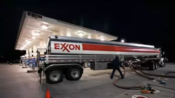 Exxon Mobil invirtió 32,200 mdd en proyectos de energía en todo el mundo en 2010. (Foto: AP)